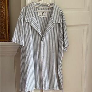 Free Planet Men's Light Blue & White Striped Short-Sleeve Button-Up